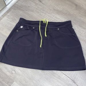 Athleta- NWOT! Never worn cute skirt- play or sports your choice! Sz XS
